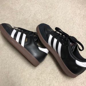 🤩Adidas Samba Sneakers🤩